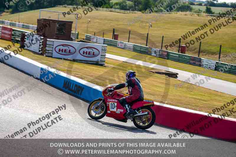 Vintage motorcycle club;eventdigitalimages;mallory park;mallory park trackday photographs;no limits trackdays;peter wileman photography;trackday digital images;trackday photos;vmcc festival 1000 bikes photographs